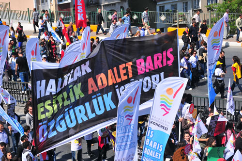 HDK 1. Genel Kurulu&rsquo;nda Parti Kurma Kararı Çıktı | Kaos GL - LGBTİ+ Haber Portalı Haber