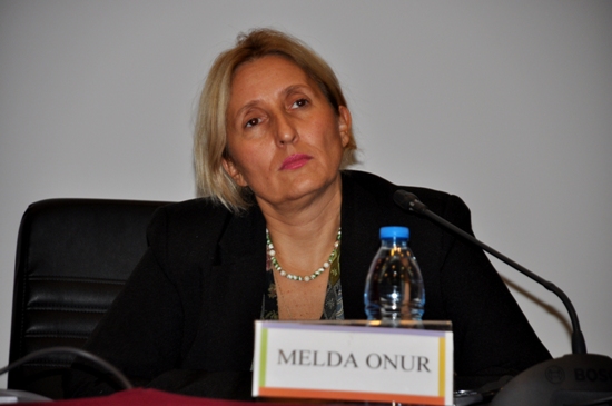 Melda Onur Çingene Gül’ü ve nefret saldırılarını sordu Kaos GL - LGBTİ+ Haber Portalı