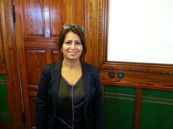 Özlem Çekiç: Cami açılışına göğsümde Pride iğnesiyle gittim | Kaos GL - LGBTİ+ Haber Portalı Haber