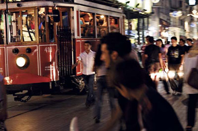 Türkiye Halkı Bir Tek Kendini Sever | Kaos GL - LGBTİ+ Haber Portalı Haber