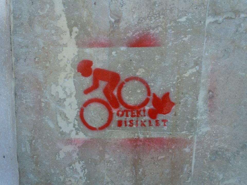 Öteki Bisiklet’ten Bahar Turu Kaos GL - LGBTİ+ Haber Portalı