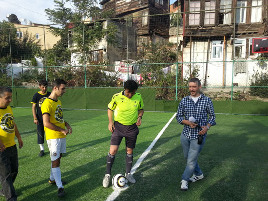 Hakem Dinçdağ&rsquo;ın Dosyası Bilirkişiye Gönderildi | Kaos GL - LGBTİ+ Haber Portalı Haber