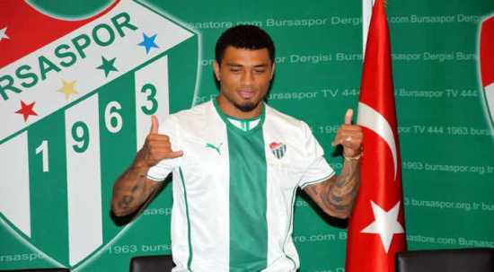 Bursasporlu Futbolcuya Homofobi Davası Kaos GL - LGBTİ+ Haber Portalı