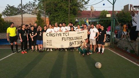 Sportif Lezbon: Sahaları da tribünleri de terk etmiyoruz! | Kaos GL - LGBTİ+ Haber Portalı
