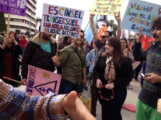 Adana Rengârenk Direniyor! | Kaos GL - LGBTİ+ Haber Portalı Haber