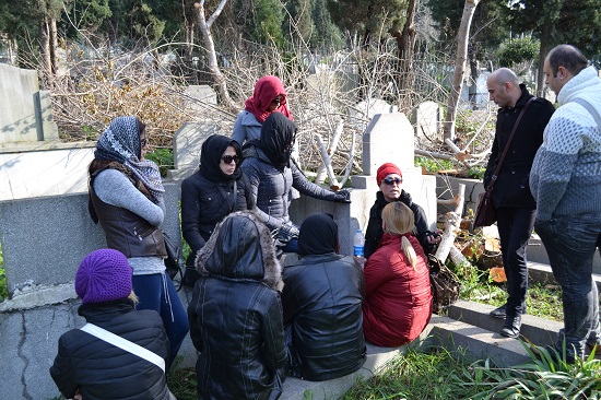 Eylül Cansın toprağa verildi: ‘Oy benim gülüm!’ | Kaos GL - LGBTİ+ Haber Portalı