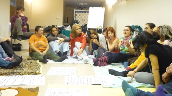 İllet Grubu Eskişehir&rsquo;de Kadınlarla Buluştu | Kaos GL - LGBTİ+ Haber Portalı Haber