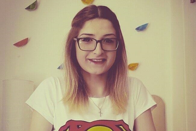 Genç trans kadından cinsiyet geçiş masrafları için kampanya | Kaos GL - LGBTİ+ Haber Portalı Haber