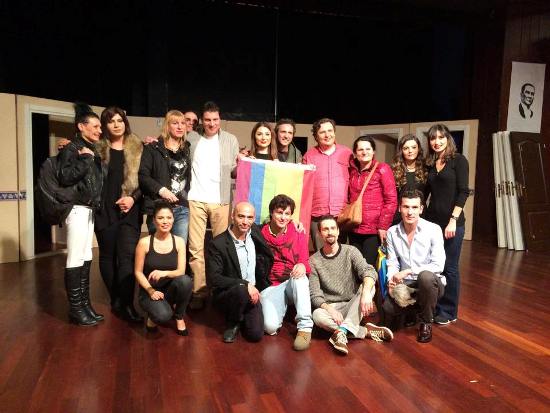 Beşiktaş Belediyesi Trans Misafirhanesi&rsquo;ni tiyatroda ağırladı | Kaos GL - LGBTİ+ Haber Portalı Haber