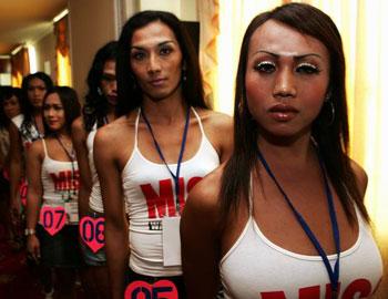 Endonezya’da fetva: Cinsiyet Düzeltme Haram Kaos GL - LGBTİ+ Haber Portalı