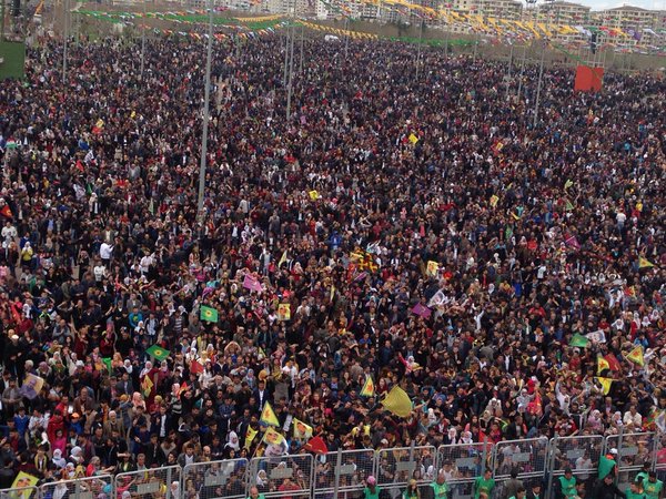 Diyarbakır’da Newroz: Geleceği birlikte inşa etmek istiyoruz! Kaos GL - LGBTİ+ Haber Portalı