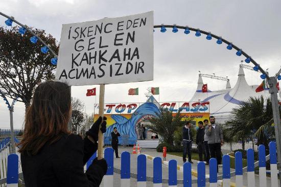 Atlantis Sirki Protesto Edildi: Çocuklara Zulmü Sevdirmeyin! Kaos GL - LGBTİ+ Haber Portalı