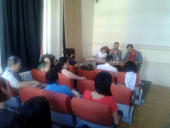 Gökkuşağının Kızılı&rsquo;nın Gündemi: Kurumsallaşma | Kaos GL - LGBTİ+ Haber Portalı Haber