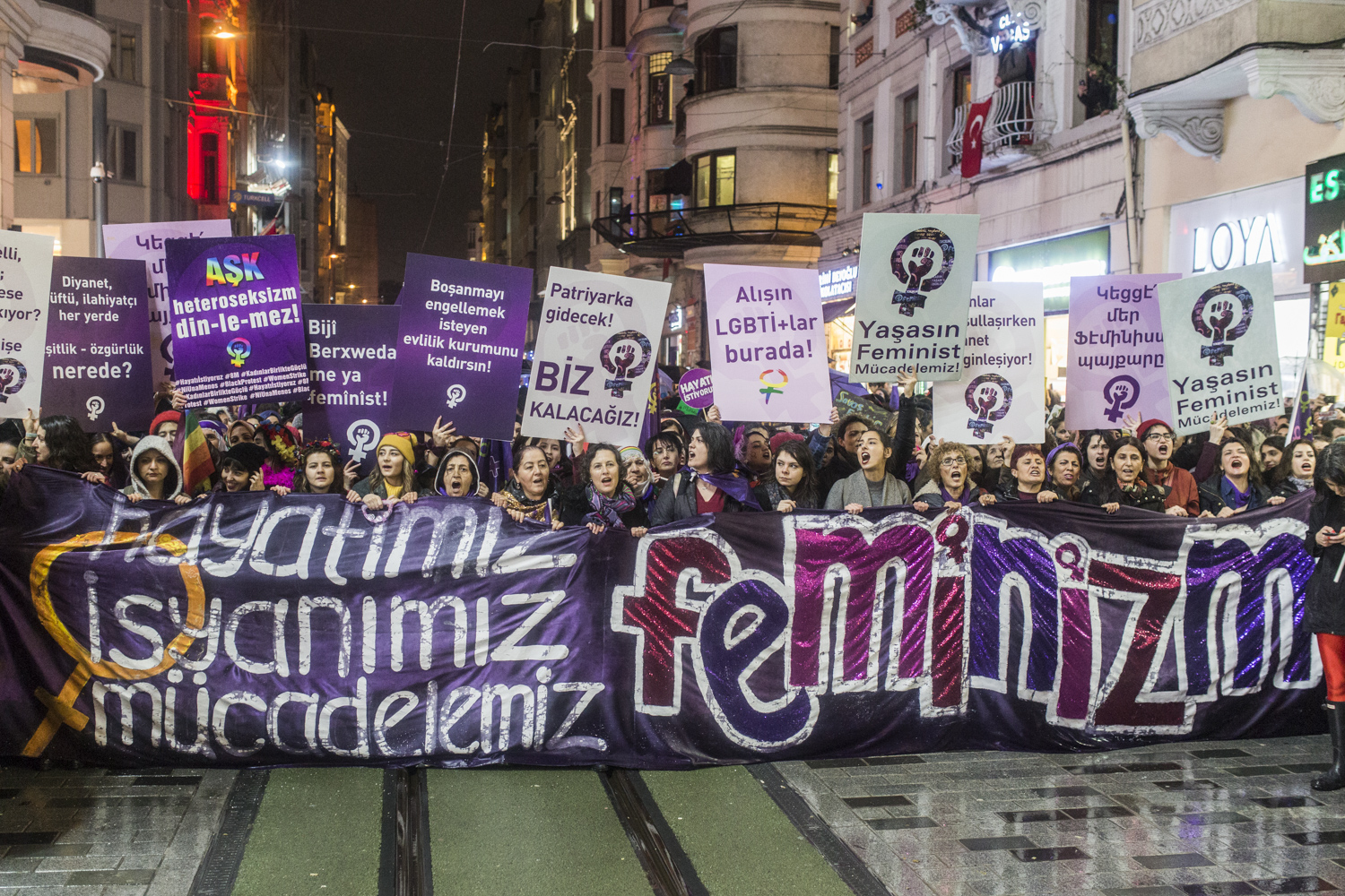 Hayatımız, isyanımız, mücadelemiz: Feminizm Kaos GL - LGBTİ+ Haber Portalı
