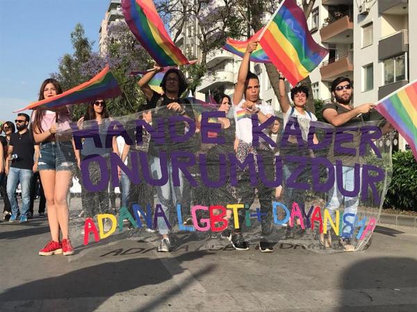 Adana’da 1 Mayıs: Hande Kader onurumuzdur! | Kaos GL - LGBTİ+ Haber Portalı Haber