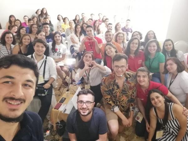 Tıp öğrencileri Afyon’da LGBTİ+ odaklı savunuculuğu tartıştı Kaos GL - LGBTİ+ Haber Portalı