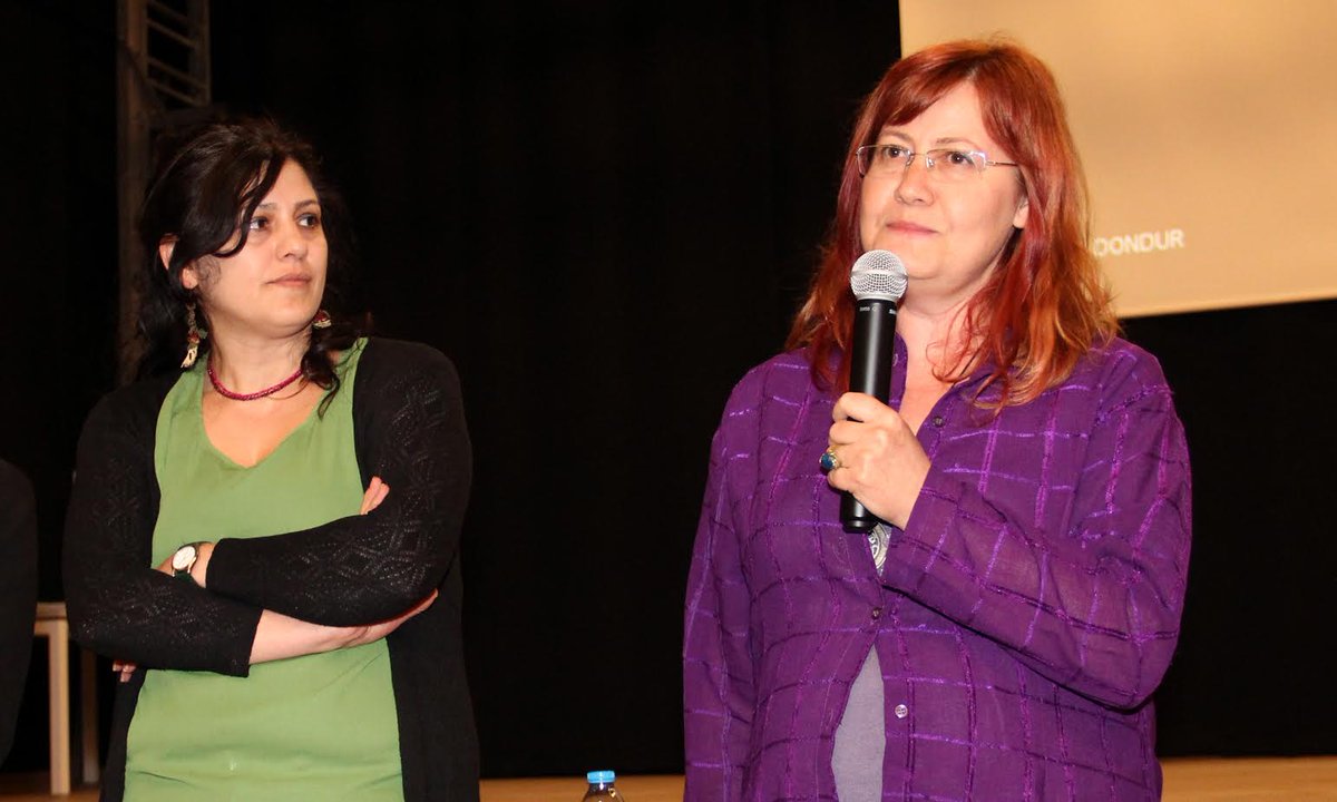 Çankaya’da Toz Bezi buluşması: Nesrin ve Hatun’un hikayesi konuşuldu Kaos GL - LGBTİ+ Haber Portalı