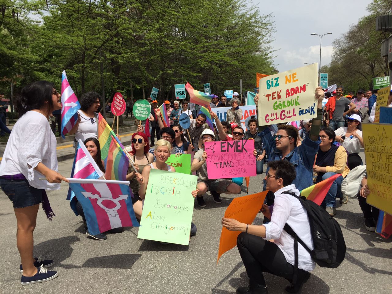 1 Mayıs alanlarından gökkuşağı manzaraları | Kaos GL - LGBTİ+ Haber Portalı Haber