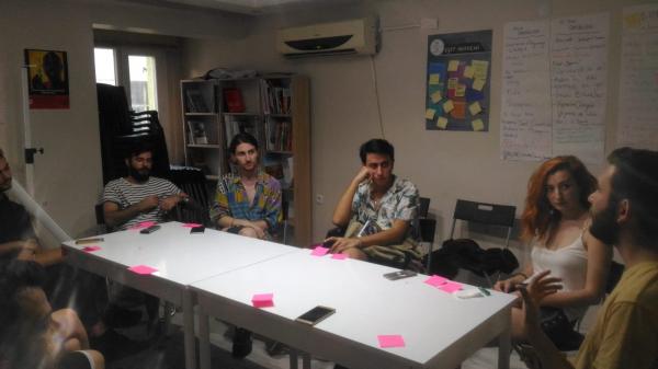 Bi+ kimlikler Genç LGBTİ+’da konuşuldu | Kaos GL - LGBTİ+ Haber Portalı Haber