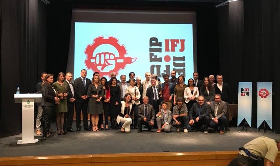 “Ödülümü emeği görünmeyen kadın ve LGBTİ sanatçılara atfediyorum” Kaos GL - LGBTİ+ Haber Portalı