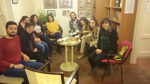 ÇYDD Beyoğlu’ndan gençler, homofobi ve transfobiyi tartıştı Kaos GL - LGBTİ+ Haber Portalı