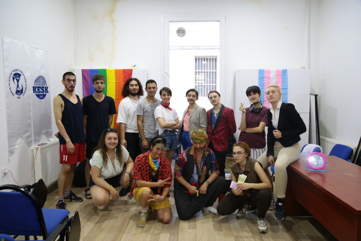 Drag kingler burada, “dişil maskülenite” nerede? | Kaos GL - LGBTİ+ Haber Portalı Haber