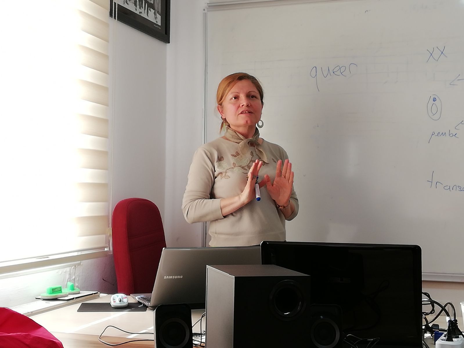 “Cinsel sağlık heteroseksüel kadına göre anlatılıyor” | Kaos GL - LGBTİ+ Haber Portalı Haber