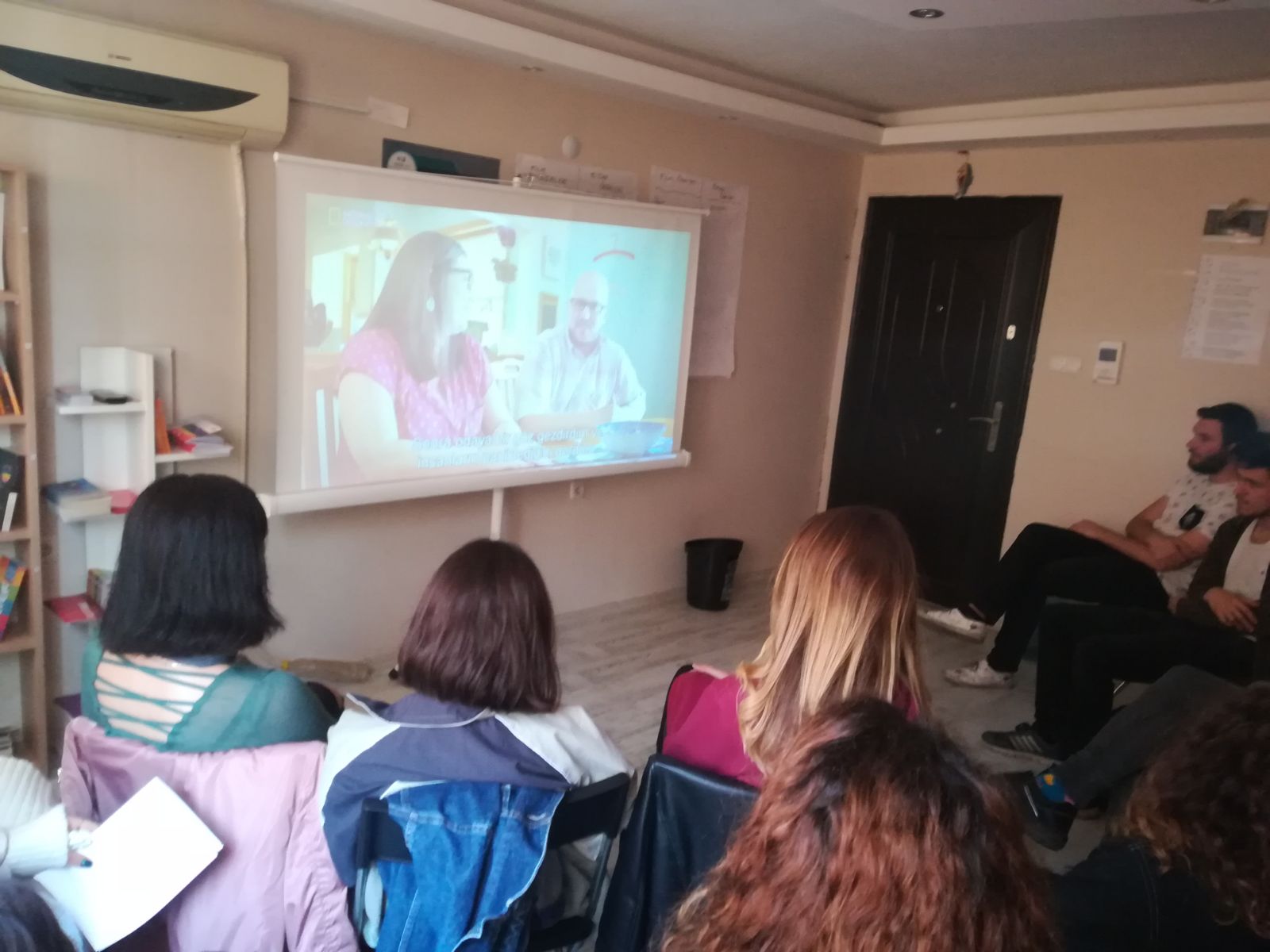 Konu “cinsiyet” olduğunda dil evrensel mi? Kaos GL - LGBTİ+ Haber Portalı