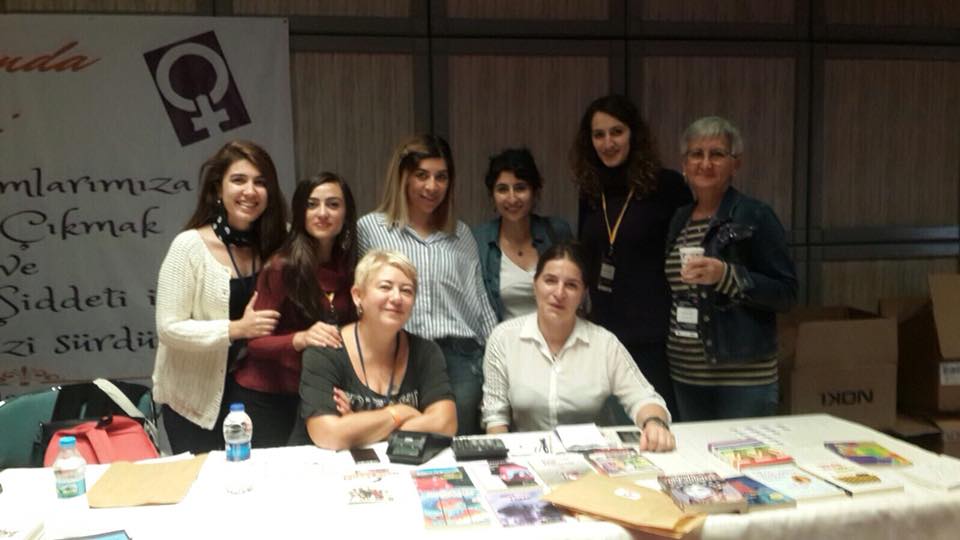 “Çocukların özgür olabilmesi için cinsiyet rollerinin sorgulanabileceğini görmeye ihtiyacı var” | Kaos GL - LGBTİ+ Haber Portalı