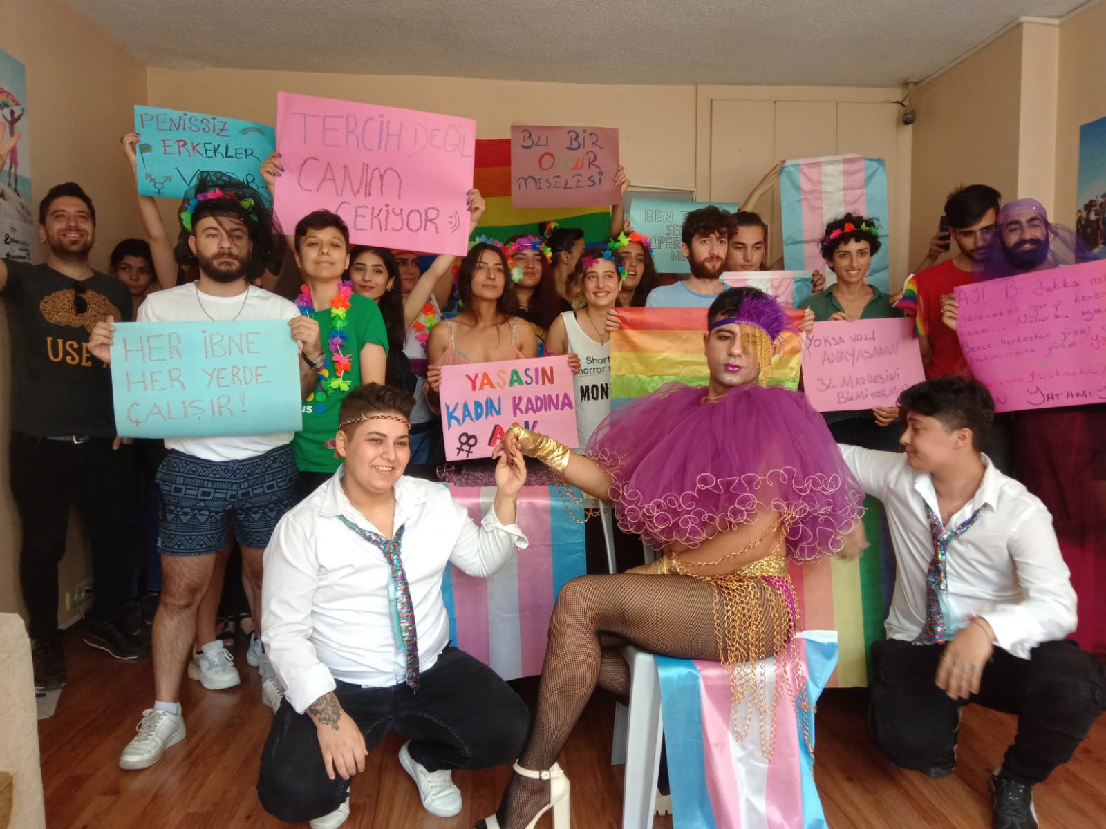 “Bu yasaklar hukuksuzdur, varoluşumuz yasaklanamaz!” Kaos GL - LGBTİ+ Haber Portalı