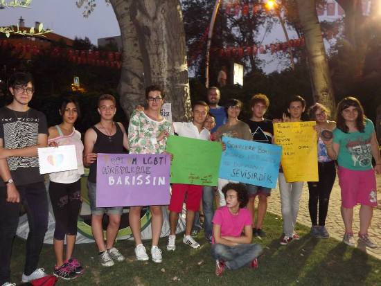 &lsquo;Toplumun LGBTİ&rsquo;lerle de barışması gerekiyor&rsquo; | Kaos GL - LGBTİ+ Haber Portalı Haber