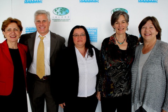 LGBT Mücadelesinin Cesur İsimleri Binnaz Toprak ve Yasemin Öz Ödül Aldı | Kaos GL - LGBTİ+ Haber Portalı Haber