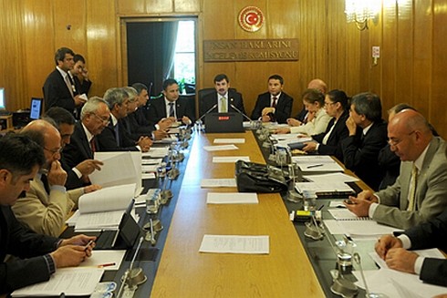 Kürkçü: "Bir Devlet Dairesi Daha Oluşuyor" | Kaos GL - LGBTİ+ Haber Portalı Haber