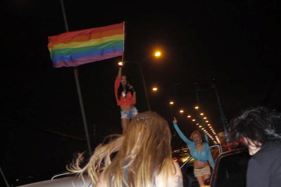 Translar Boğaz Köprüsünde Seslerini Yükselttiler | Kaos GL - LGBTİ+ Haber Portalı Haber