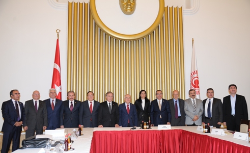 "Yeni Anayasa&rsquo;da Eşcinsel Evliliklerin Önü Kapatılıyor" | Kaos GL - LGBTİ+ Haber Portalı Haber