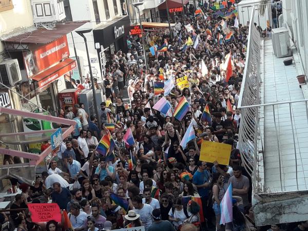 6th İzmir Pride March: Firmly, with determination and enthusiastically! Kaos GL - News Portal for LGBTI+