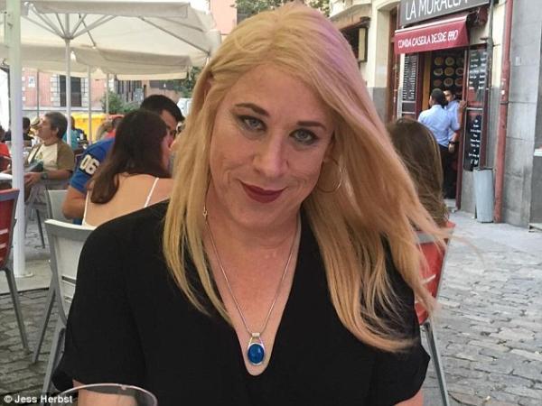 Teksas’tan belediye başkanının kasabaya mektubu: Transseksüelim Kaos GL - LGBTİ+ Haber Portalı