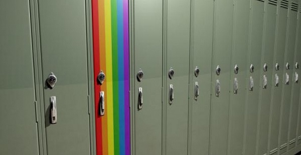 &lsquo;KYK&rsquo;lar yıkılsın koli evi yapılsın&rsquo; | Kaos GL - LGBTİ+ Haber Portalı Haber