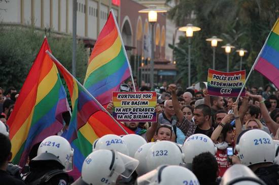 LGBTİ hareketi, &lsquo;Sosyalist Tartışma&rsquo;da | Kaos GL - LGBTİ+ Haber Portalı Haber