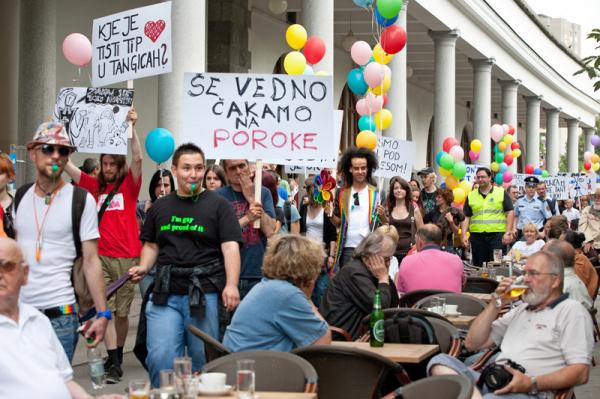 “Ljubljana belediye başkanı her sene onur yürüyüşüne katılıyor” | Kaos GL - LGBTİ+ Haber Portalı Haber