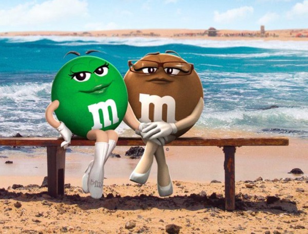 M&M&rsquo;in &lsquo;lezbiyen çikolatalar&rsquo; tweeti hit oldu | Kaos GL - LGBTİ+ Haber Portalı Haber