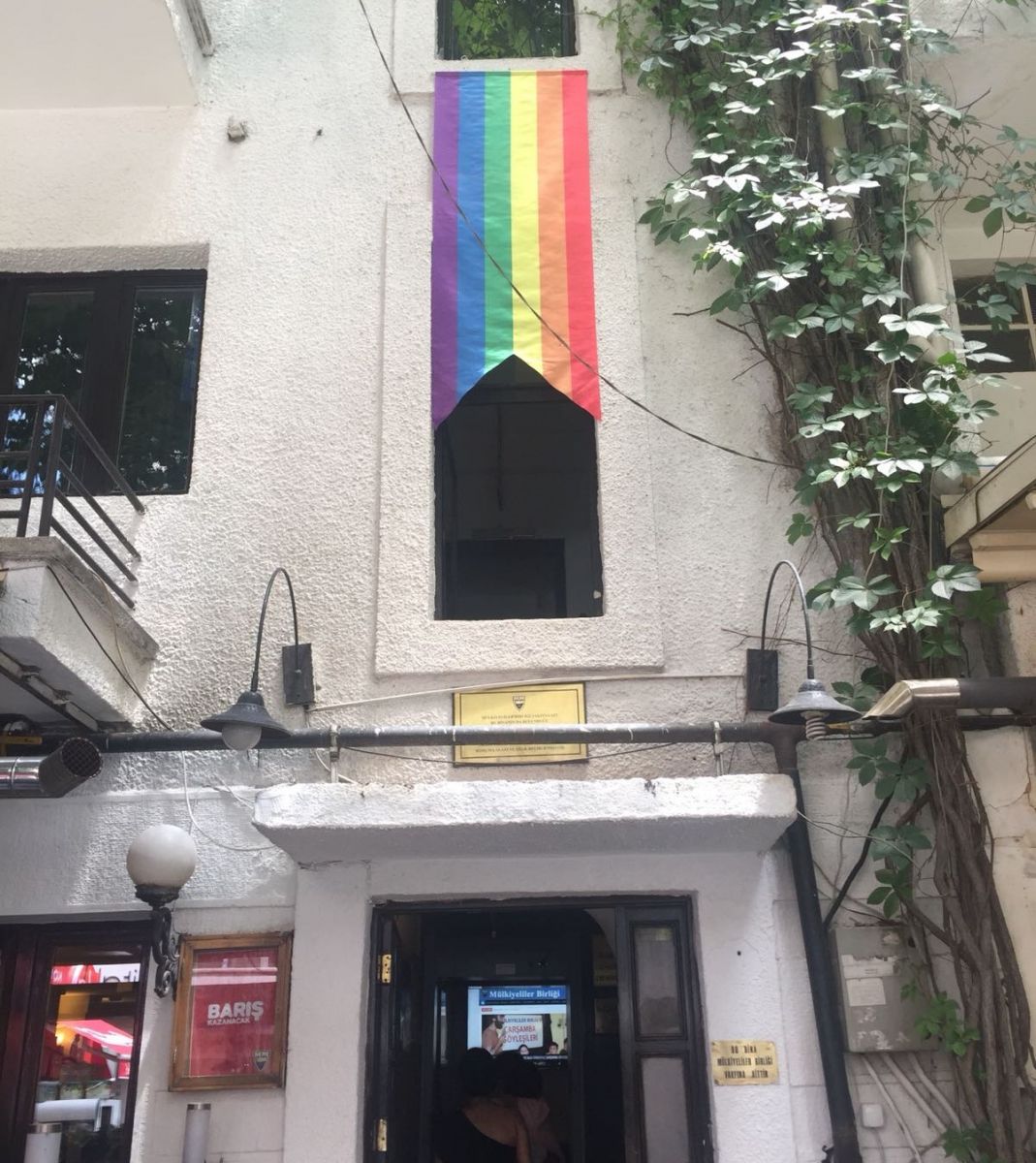 Mülkiyeliler’de gökkuşağı | Kaos GL - LGBTİ+ Haber Portalı Haber