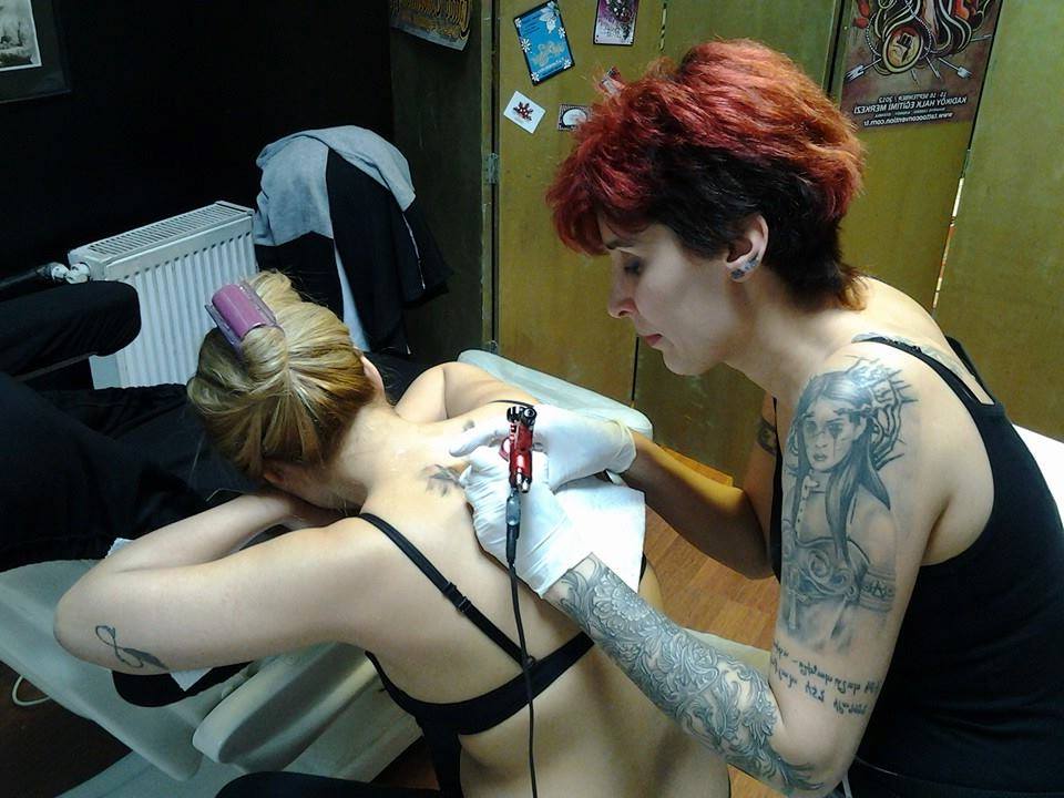 ‘Tendeki İsyan’: Süt, pil, iğne, kül… Hepsi bu kadar… Kaos GL - LGBTİ+ Haber Portalı