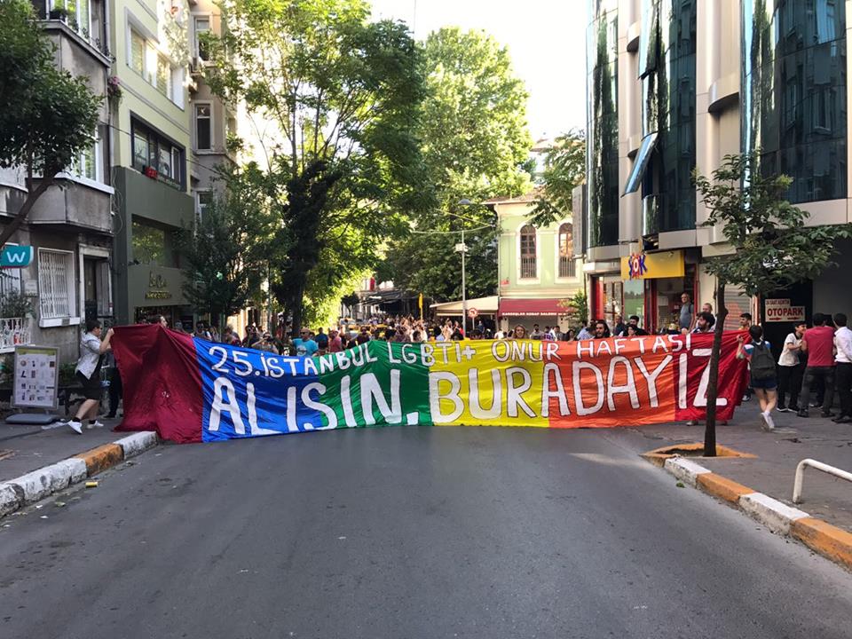 26. İstanbul LGBTİ+ Onur Haftası gönüllülerini arıyor! Kaos GL - LGBTİ+ Haber Portalı