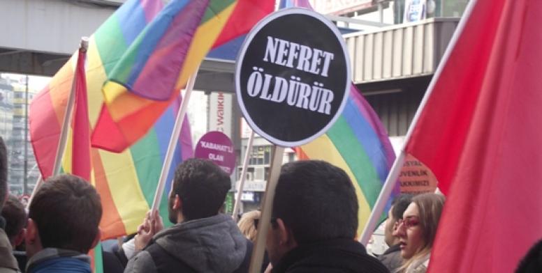 Ankara’da transfobik saldırı: “İbnesiniz diye saldırdık” | Kaos GL - LGBTİ+ Haber Portalı Haber
