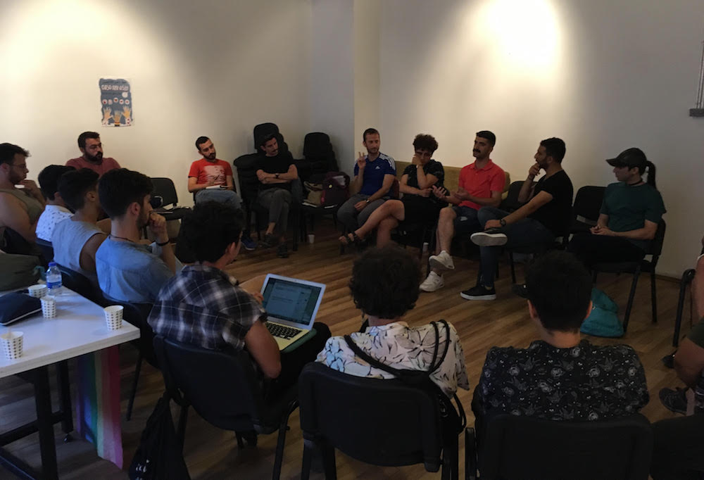 9 şehirden LGBTİ+ aktivistleri Onur Haftası’nda buluştu | Kaos GL - LGBTİ+ Haber Portalı Haber