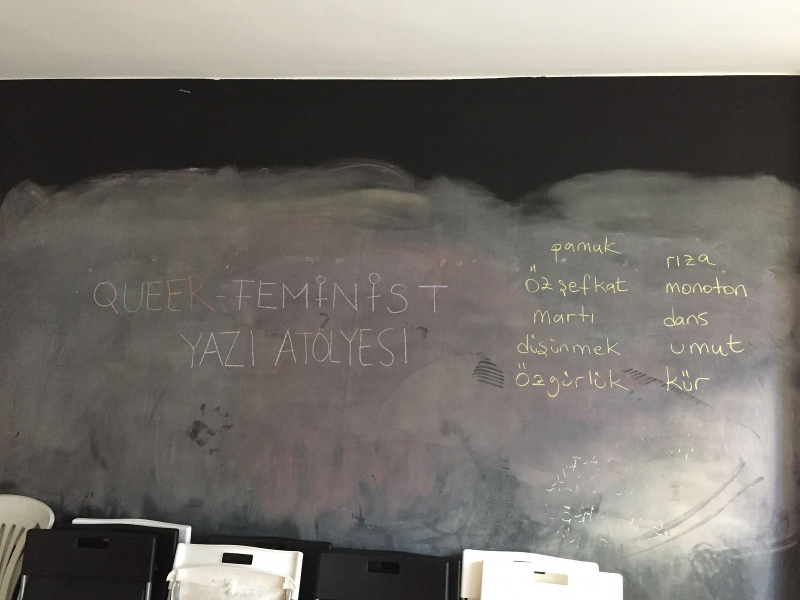 Edebiyatta queer/feminist esintiler Kaos GL - LGBTİ+ Haber Portalı