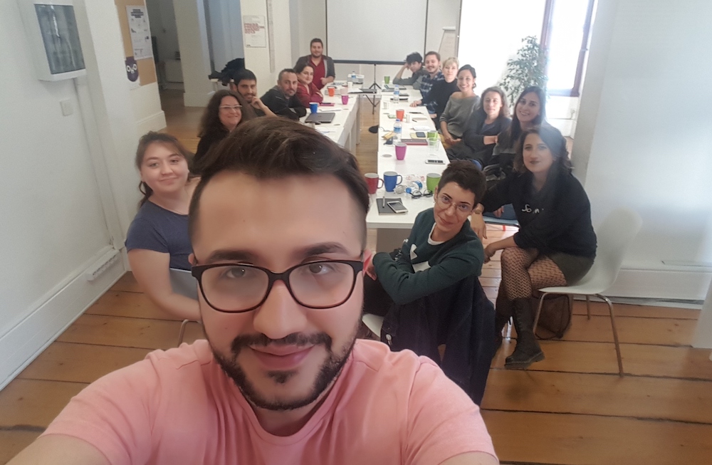 Çeviriyoruz ama nasıl? Kaos GL - LGBTİ+ Haber Portalı