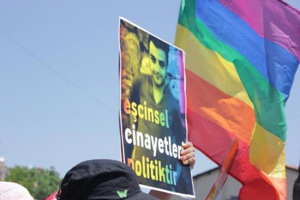23 Nisan’da hatırlatıyoruz: Roşin Çiçek | Kaos GL - LGBTİ+ Haber Portalı Haber