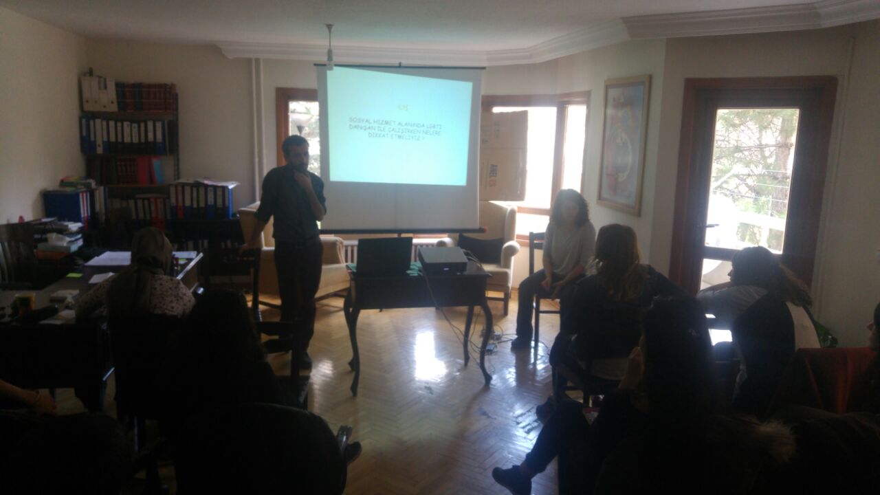 Ruh sağlığı atölyelerinde LGBTİ&rsquo;lerle psikoterapi ve cinsel sağlık tartışıldı | Kaos GL - LGBTİ+ Haber Portalı Haber